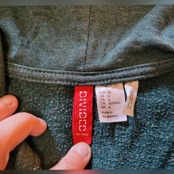 H&M green zip-up hoodie - Picture 3 of 4
